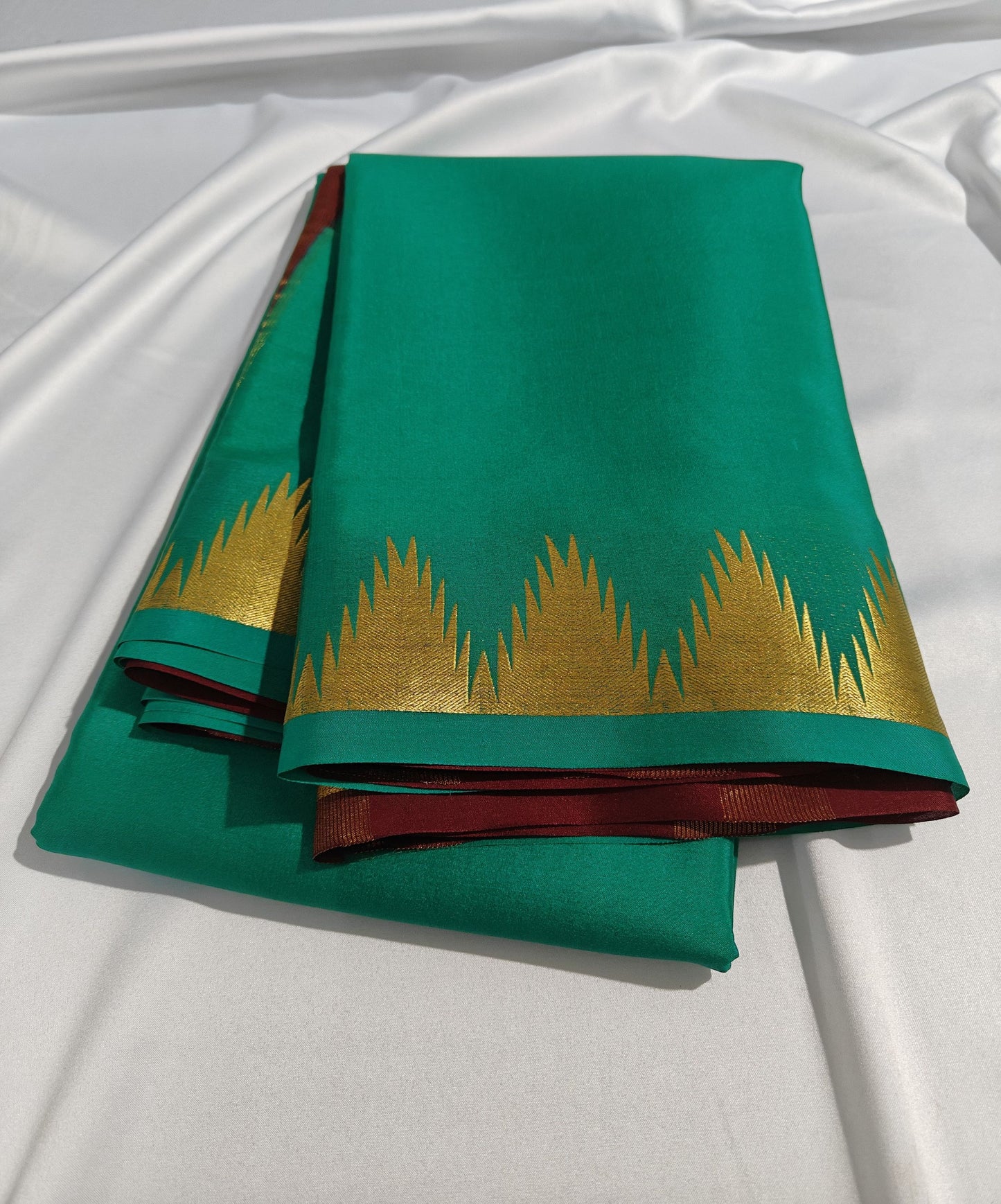 Grace in Weave - Pure crepe 90grams Temple border saree