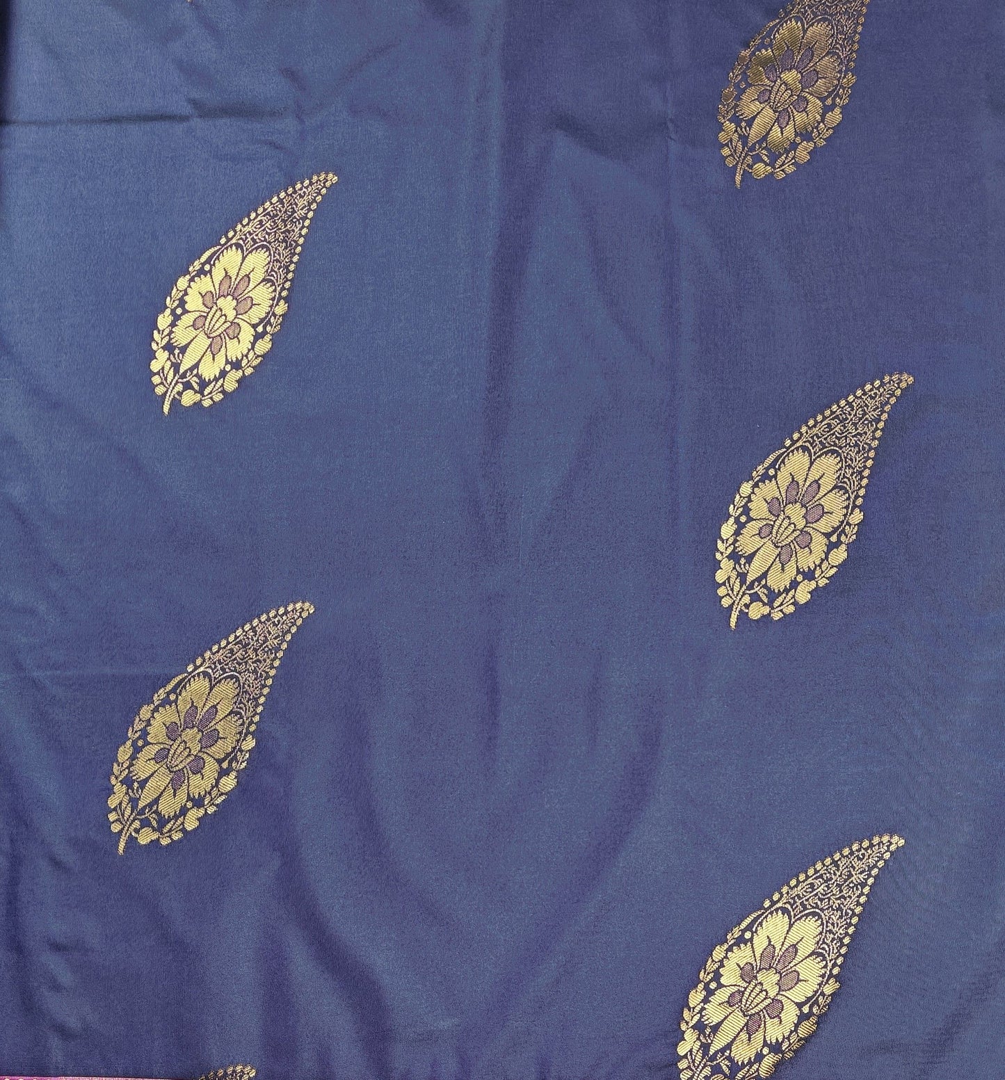 Loomed Weave - Kancheevaram semi-silk saree