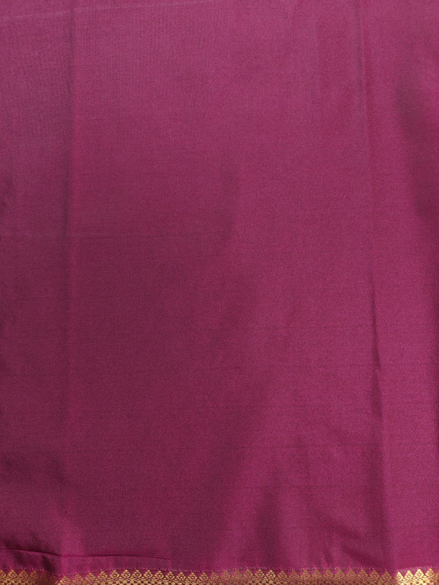 Loomed Weave - Kancheevaram semi-silk saree