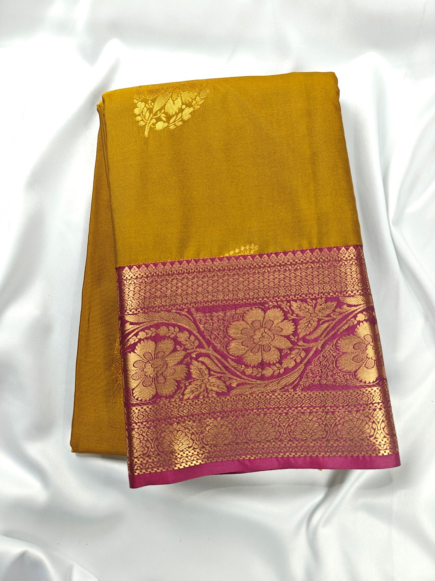 Loomed Weave - Kancheevaram semi-silk saree
