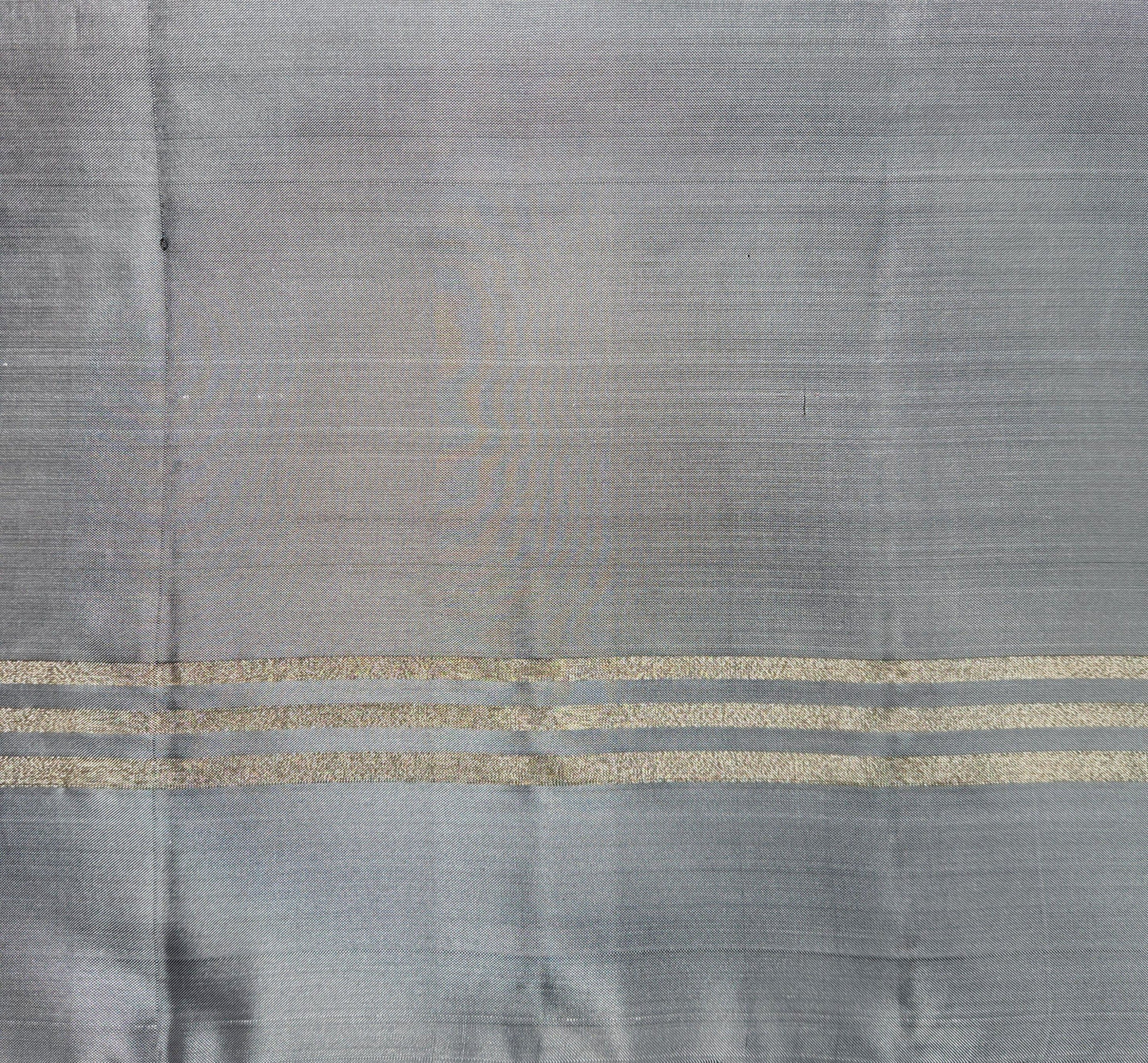 The Motif Classic - Handloom saree with bentex border
