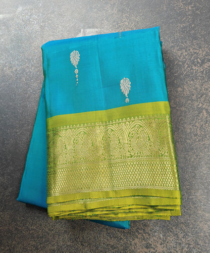 Verdant charm - Handwoven Kancheevaram Pure Silk Saree