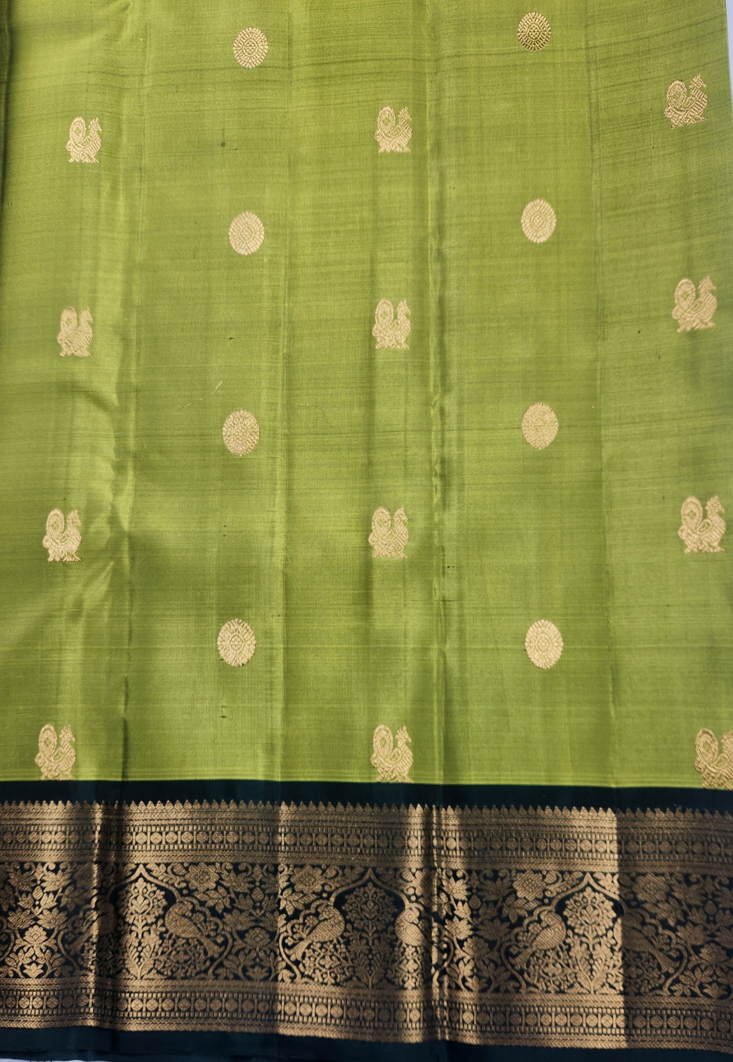 Handwoven symphony - Handloom Kancheevaram Pure Silk Saree