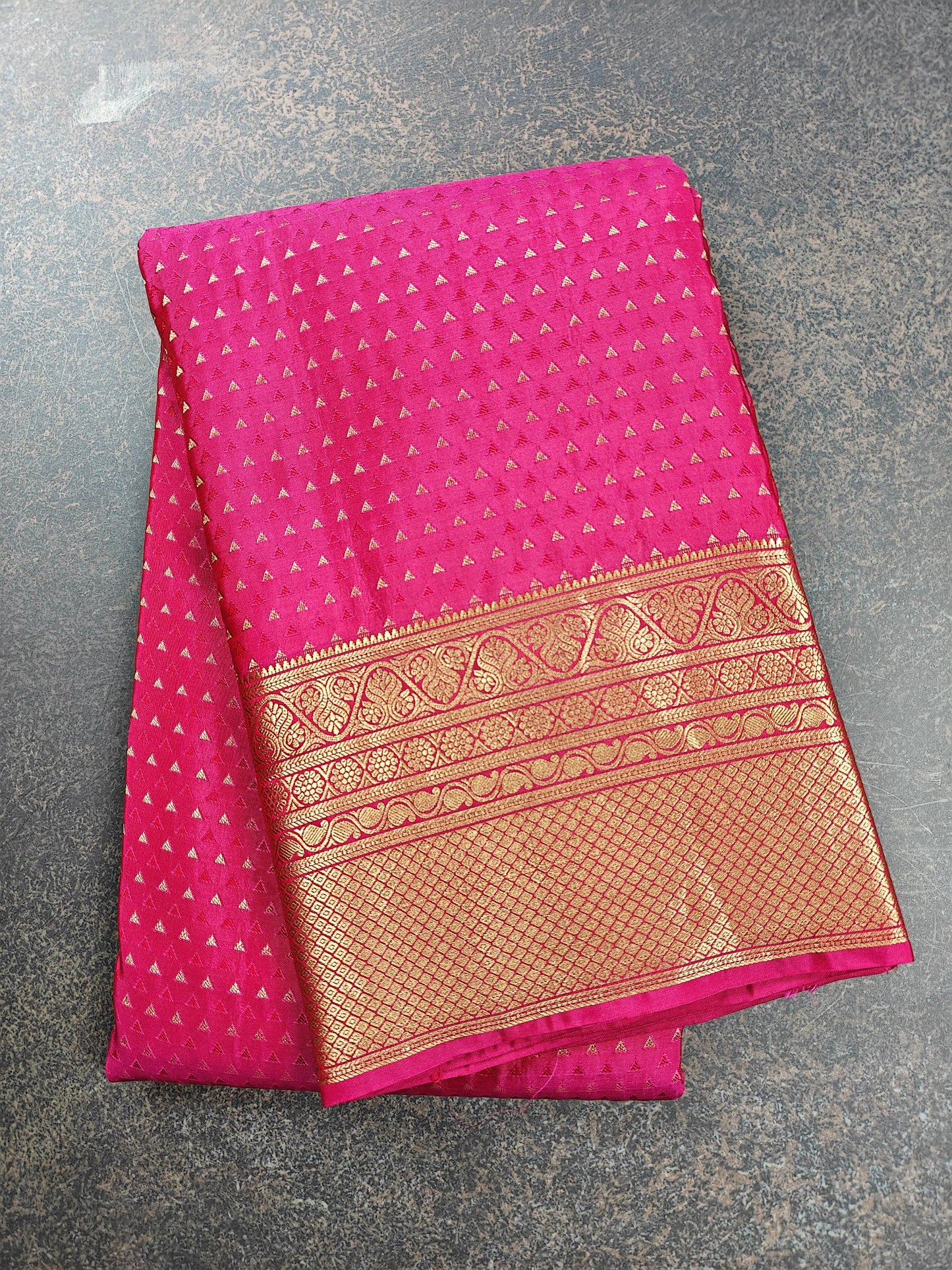 Pure Kancheevaram Silk Saree with triangle checkered pattern