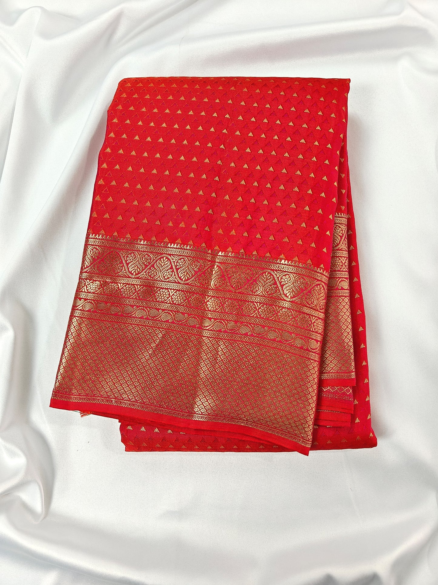 Pure Kancheevaram Silk Saree with triangle checkered pattern
