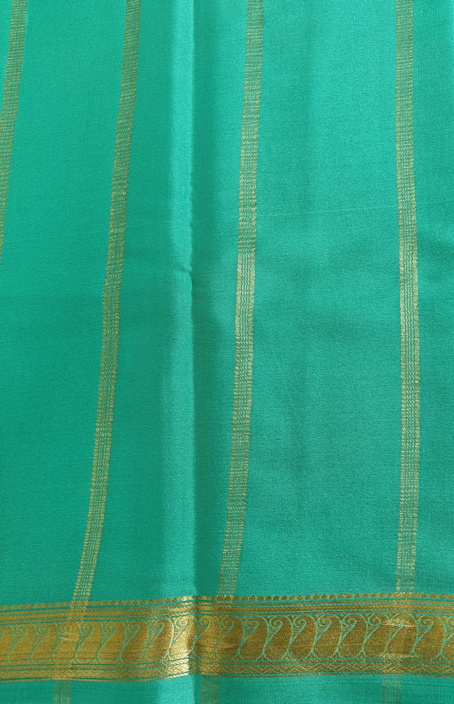 Minimalism - Pure Crepe Self Saree