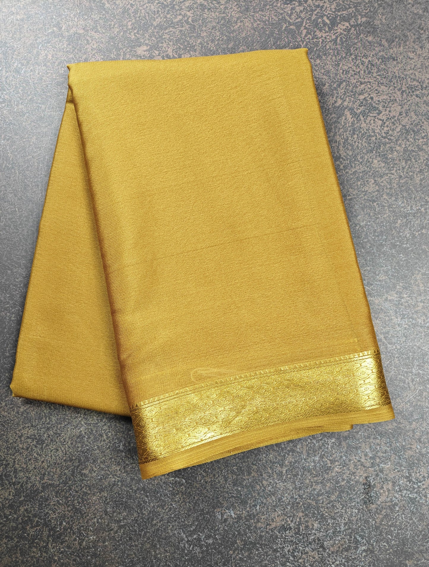 Minimalism - Pure Crepe Self Saree