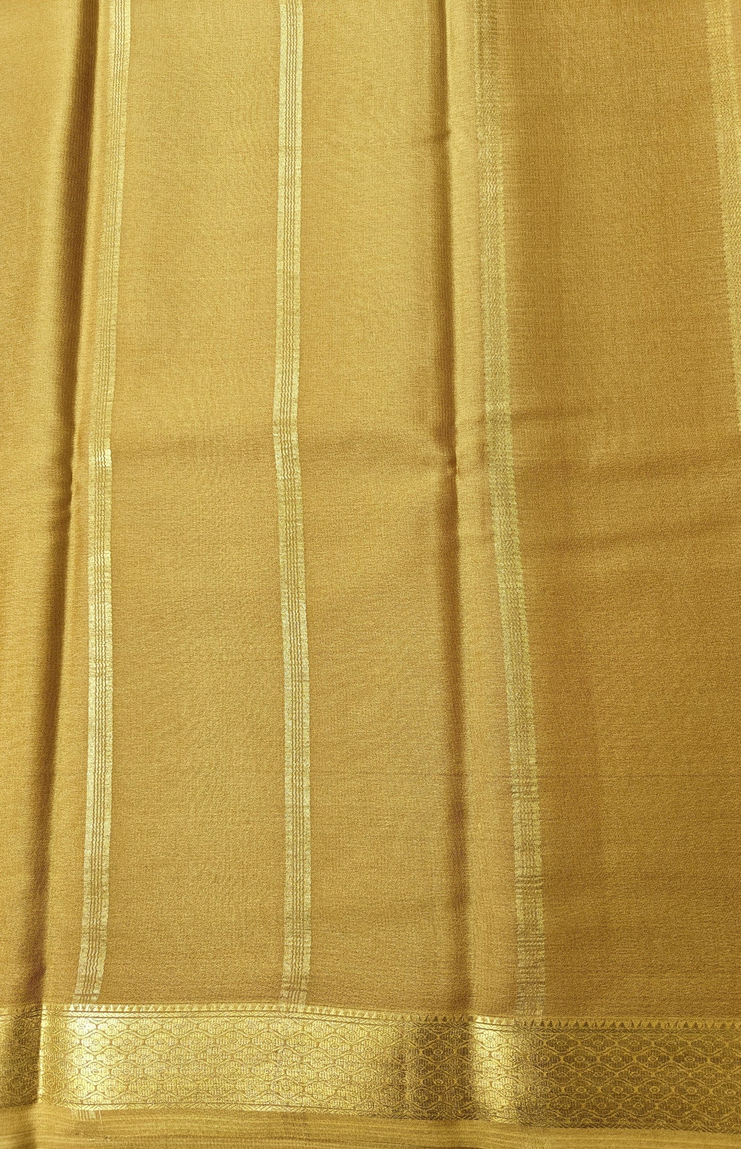 Minimalism - Pure Crepe Self Saree