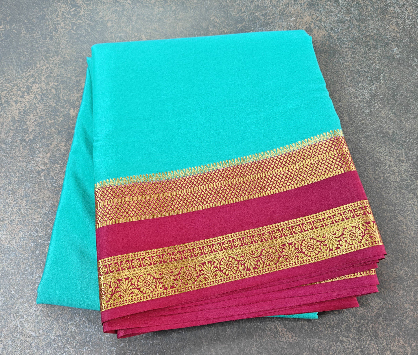 Pure Crepe saree with Bentex border