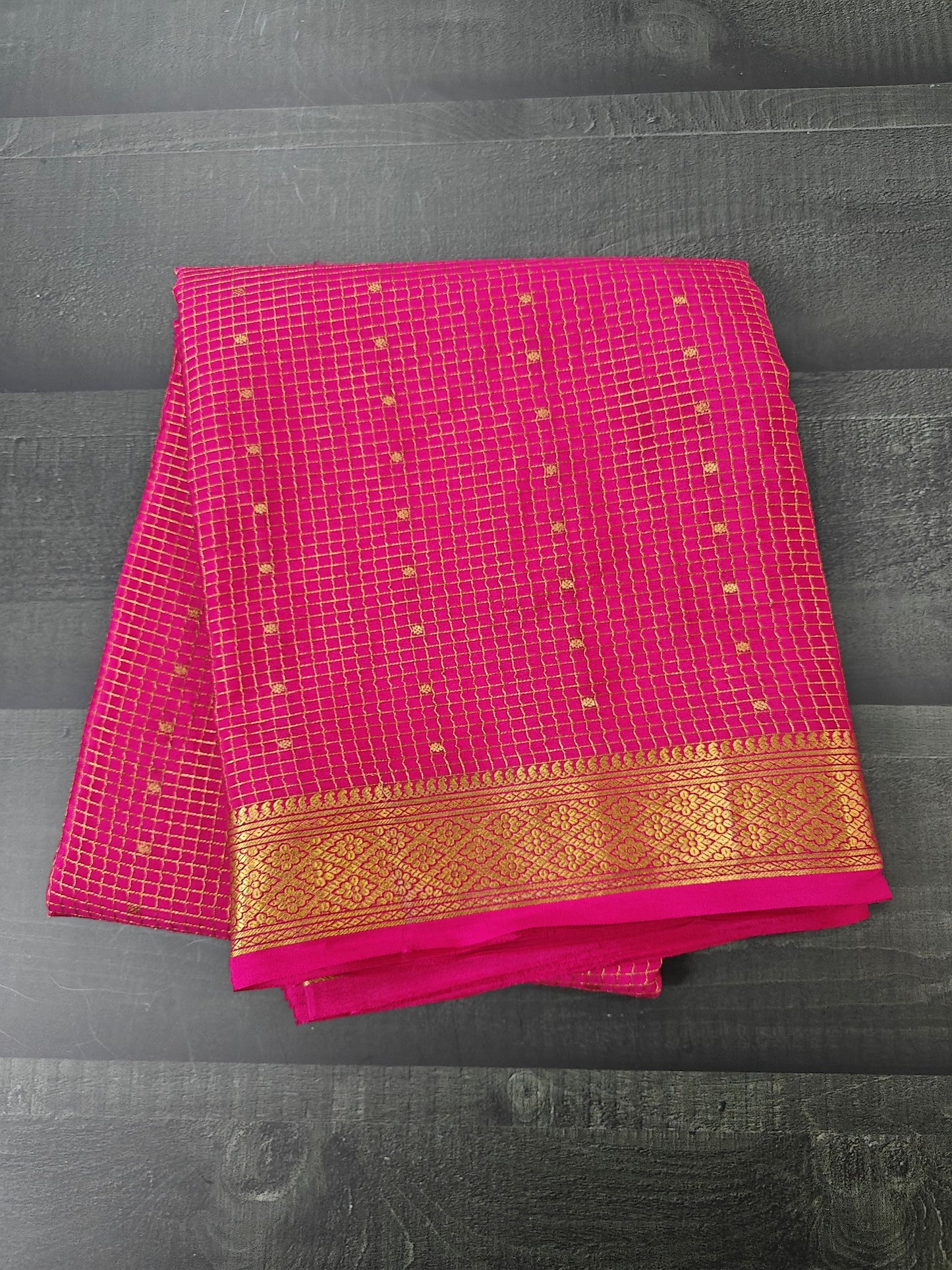 Golden Grid Elegance - Pure Crepe 100grams saree