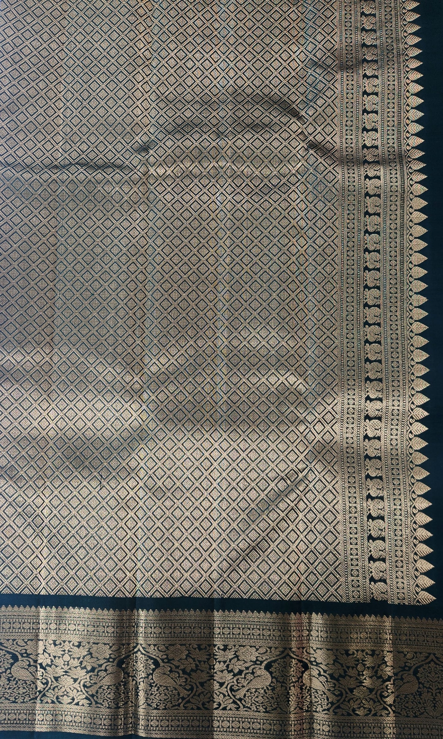 Handwoven symphony - Handloom Kancheevaram Pure Silk Saree