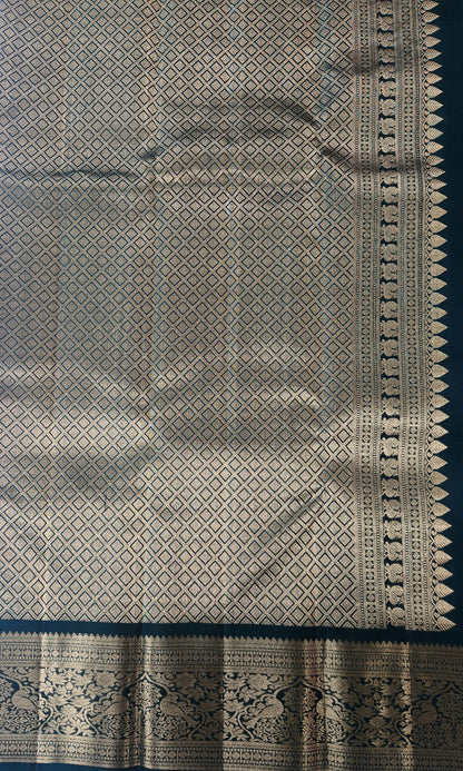 Handwoven symphony - Handloom Kancheevaram Pure Silk Saree