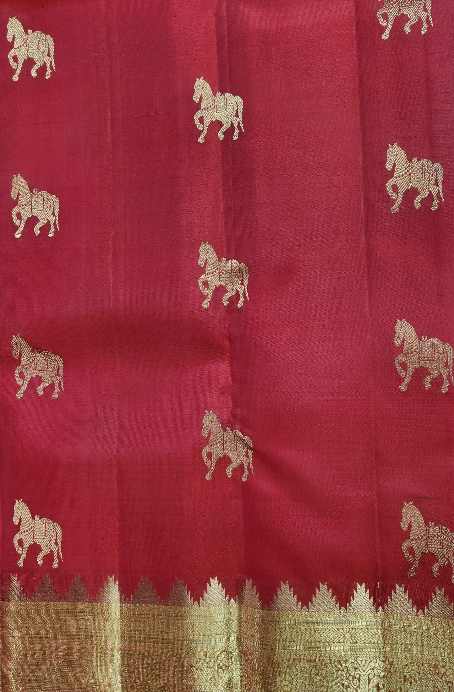 Scarlet Stallion - Handwoven Kancheevaram pure silk saree