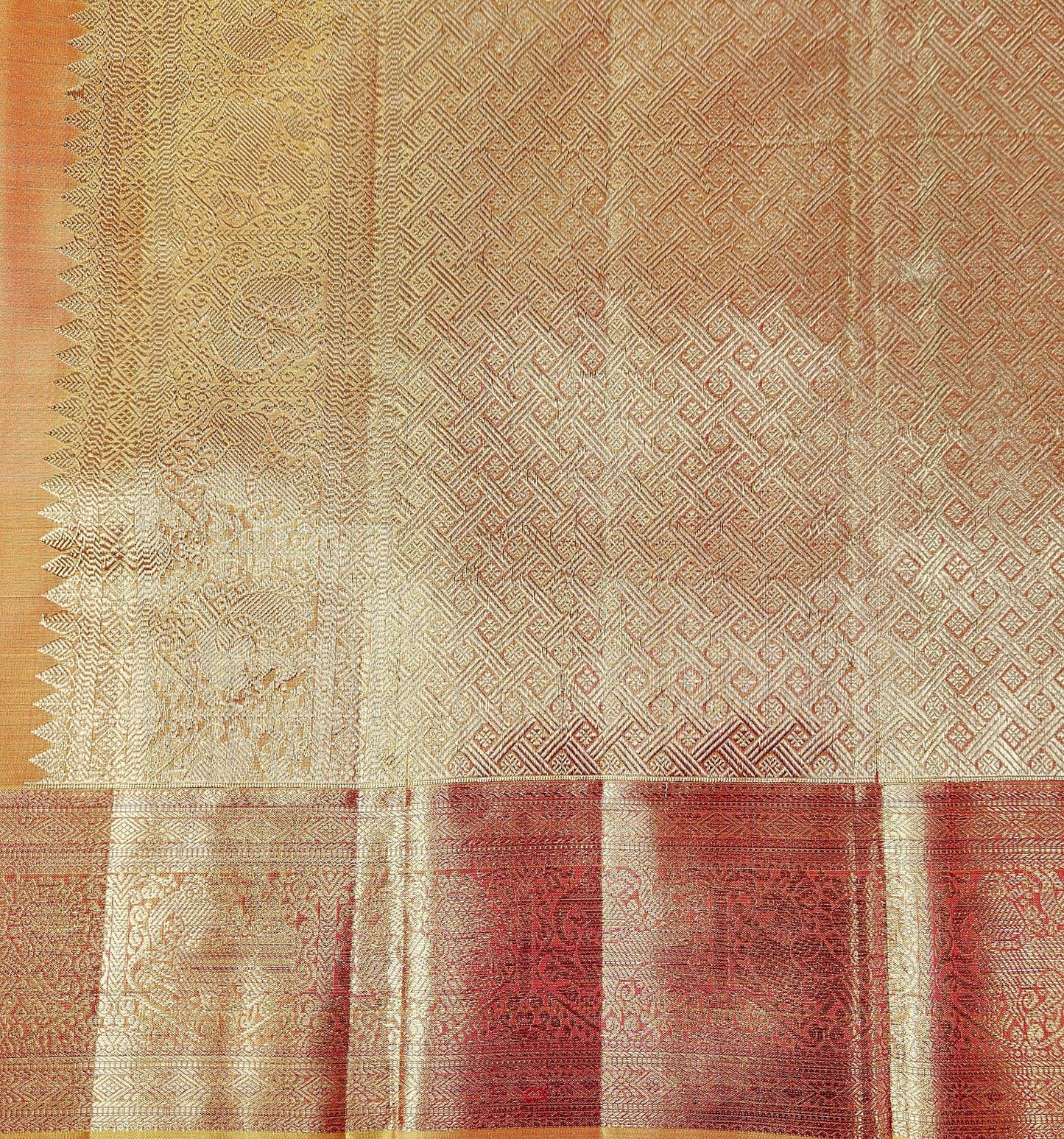 Scarlet Stallion - Handwoven Kancheevaram pure silk saree