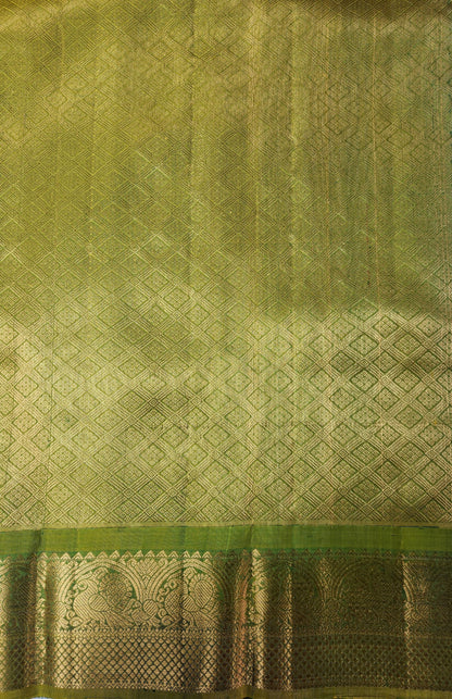 Verdant charm - Handwoven Kancheevaram Pure Silk Saree