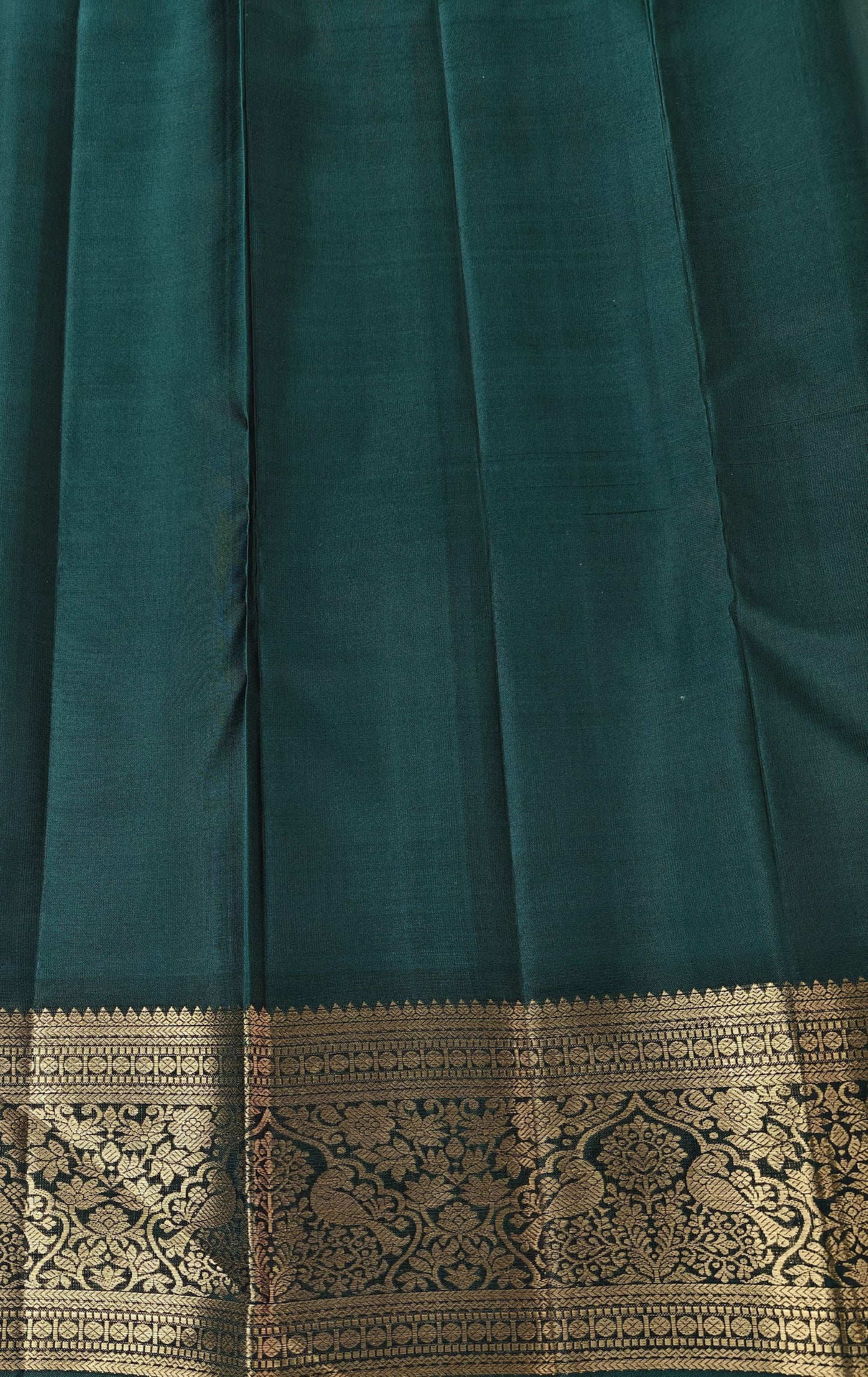 Handwoven symphony - Handloom Kancheevaram Pure Silk Saree