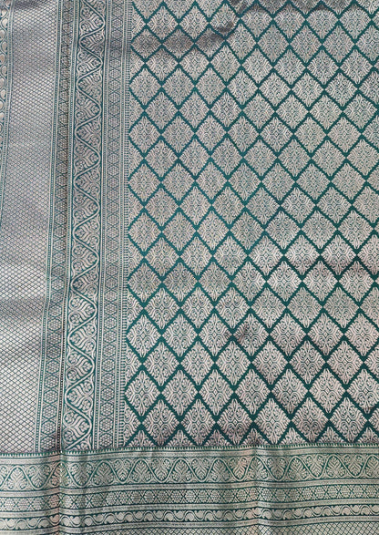Pure Kancheevaram Silk Saree with triangle checkered pattern