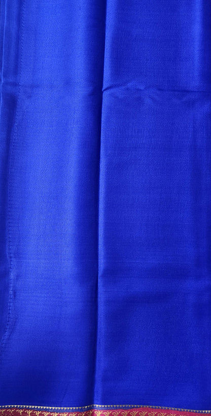 Classic Contrast: Pure Crepe Saree