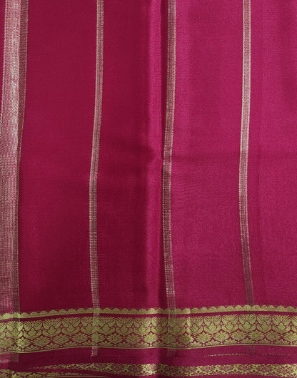 Classic Contrast: Pure Crepe Saree