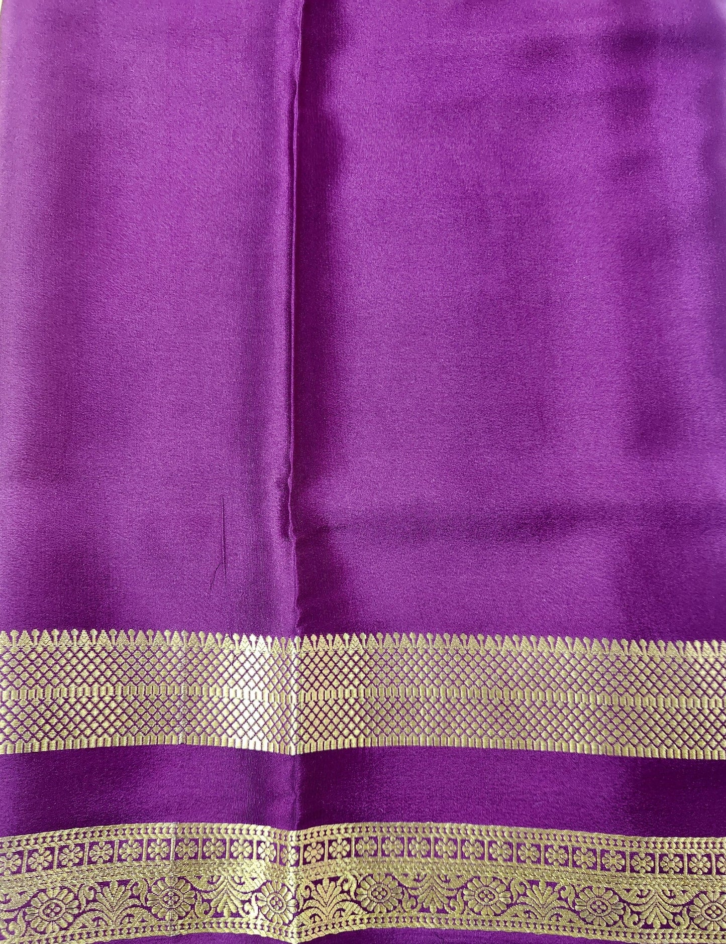 Pure Crepe saree with Bentex border