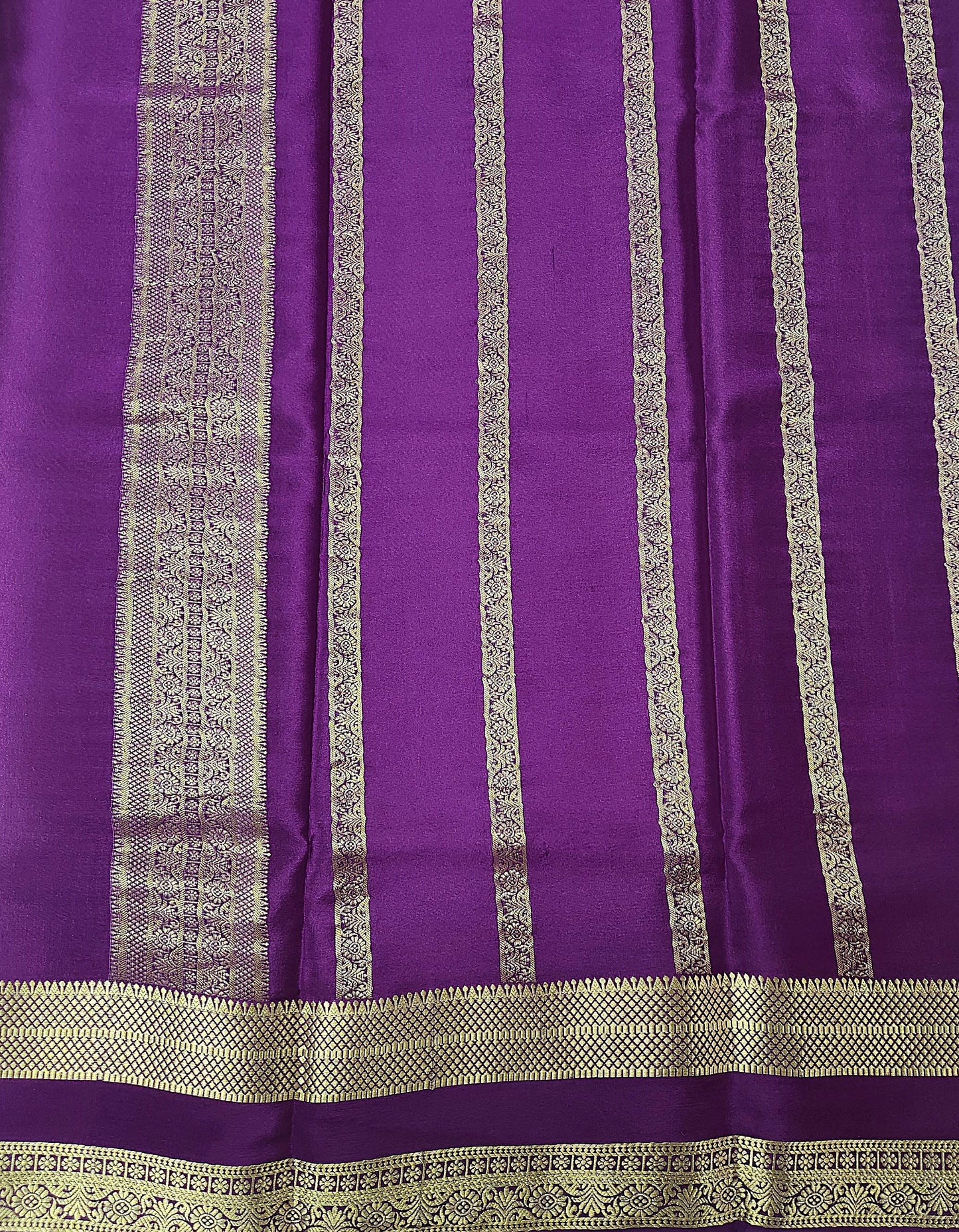 Pure Crepe saree with Bentex border