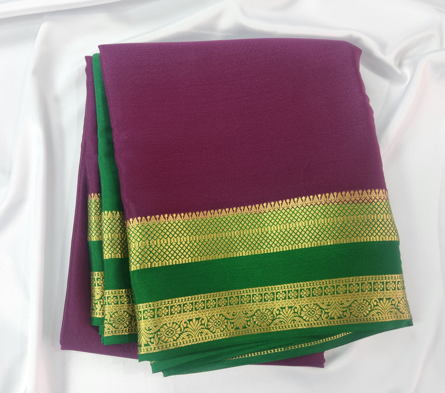 Pure Crepe saree with Bentex border