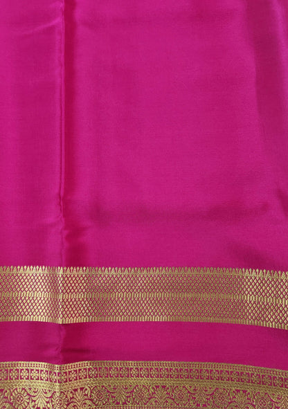 Pure Crepe saree with Bentex border