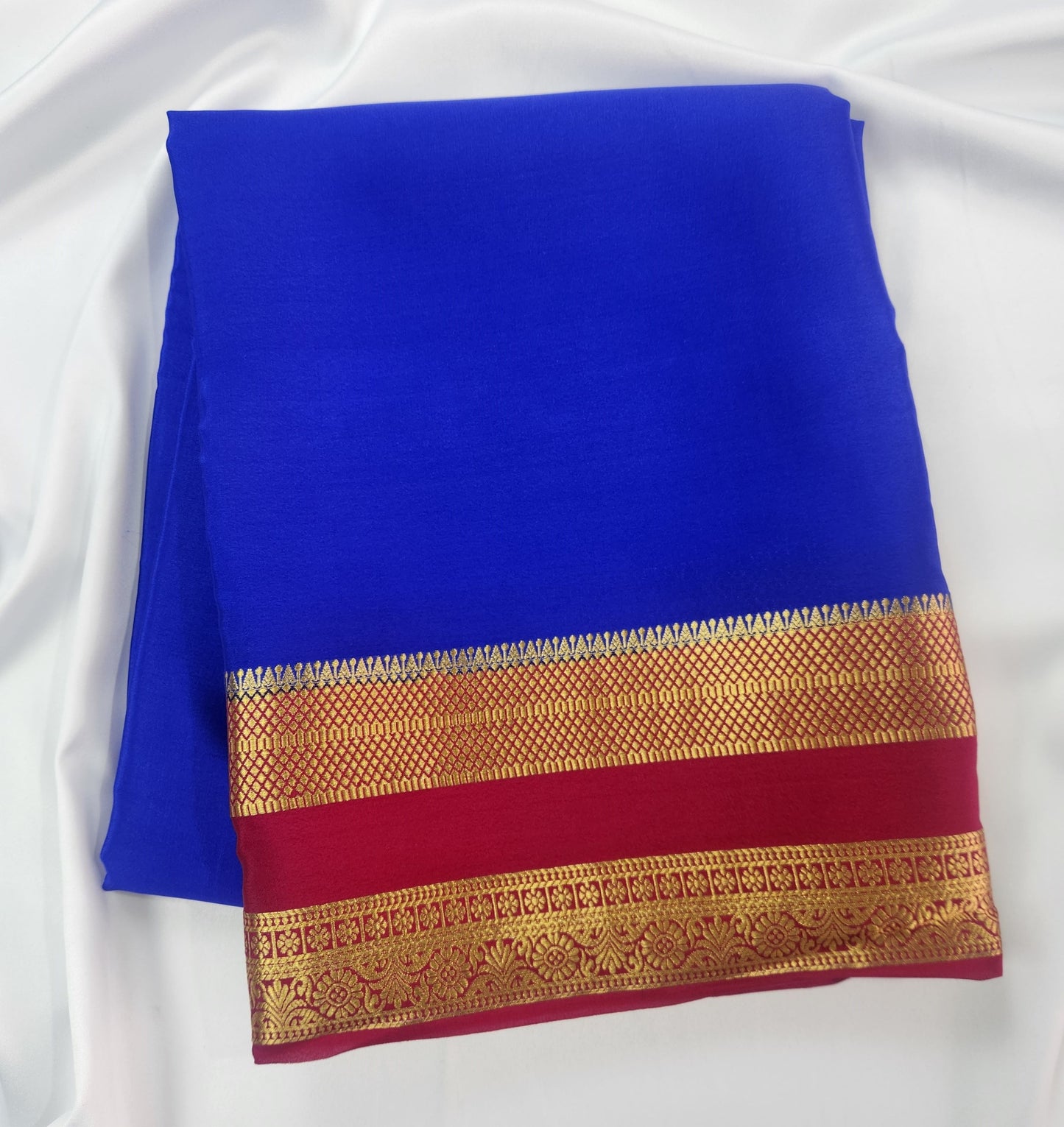 Pure Crepe saree with Bentex border
