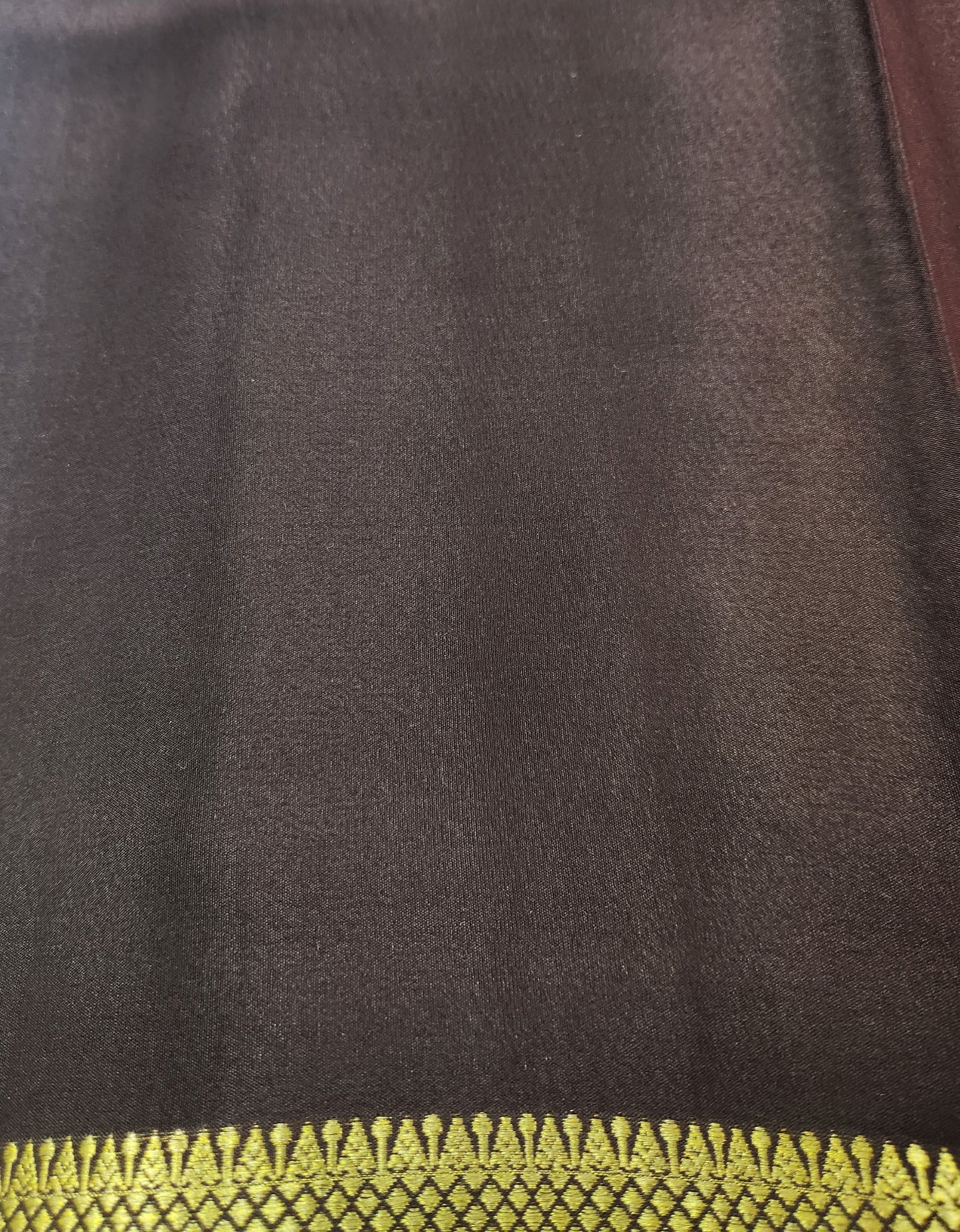 Pure Crepe saree with Bentex border