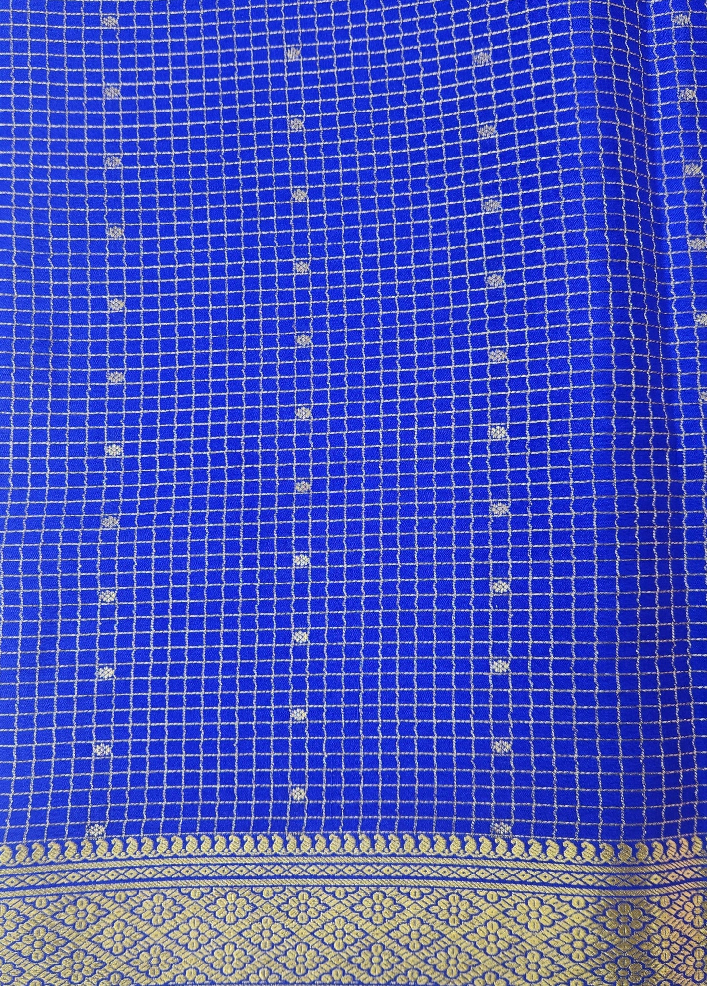 Golden Grid Elegance - Pure Crepe 100grams saree