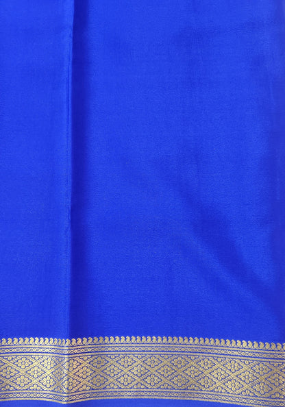 Golden Grid Elegance - Pure Crepe 100grams saree