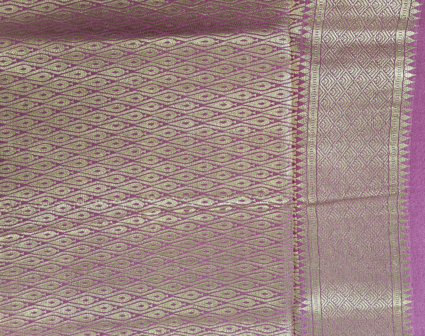 Regal Weave Harmony - Pure Crepe Brocade saree
