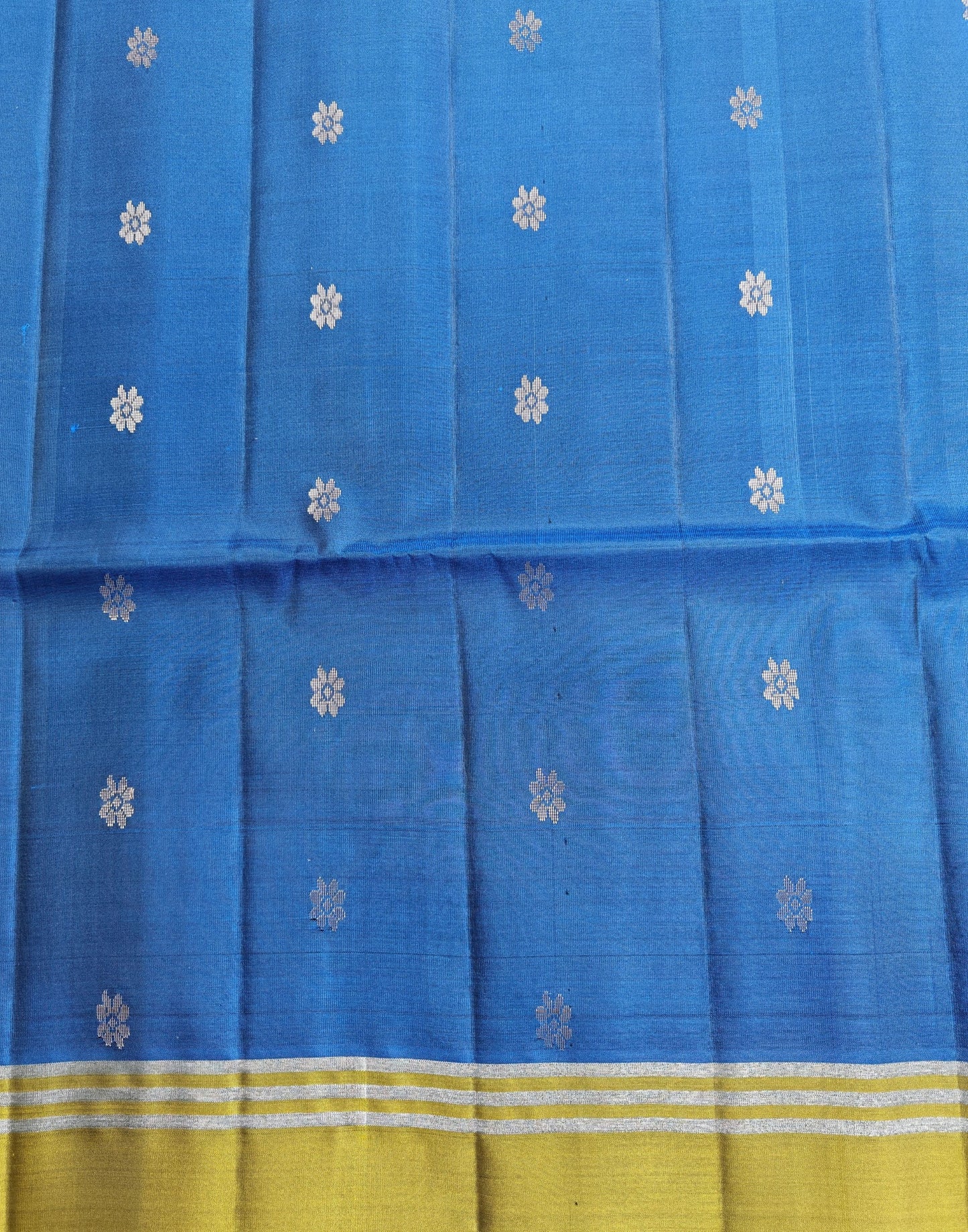 The Motif Classic - Handloom saree with bentex border