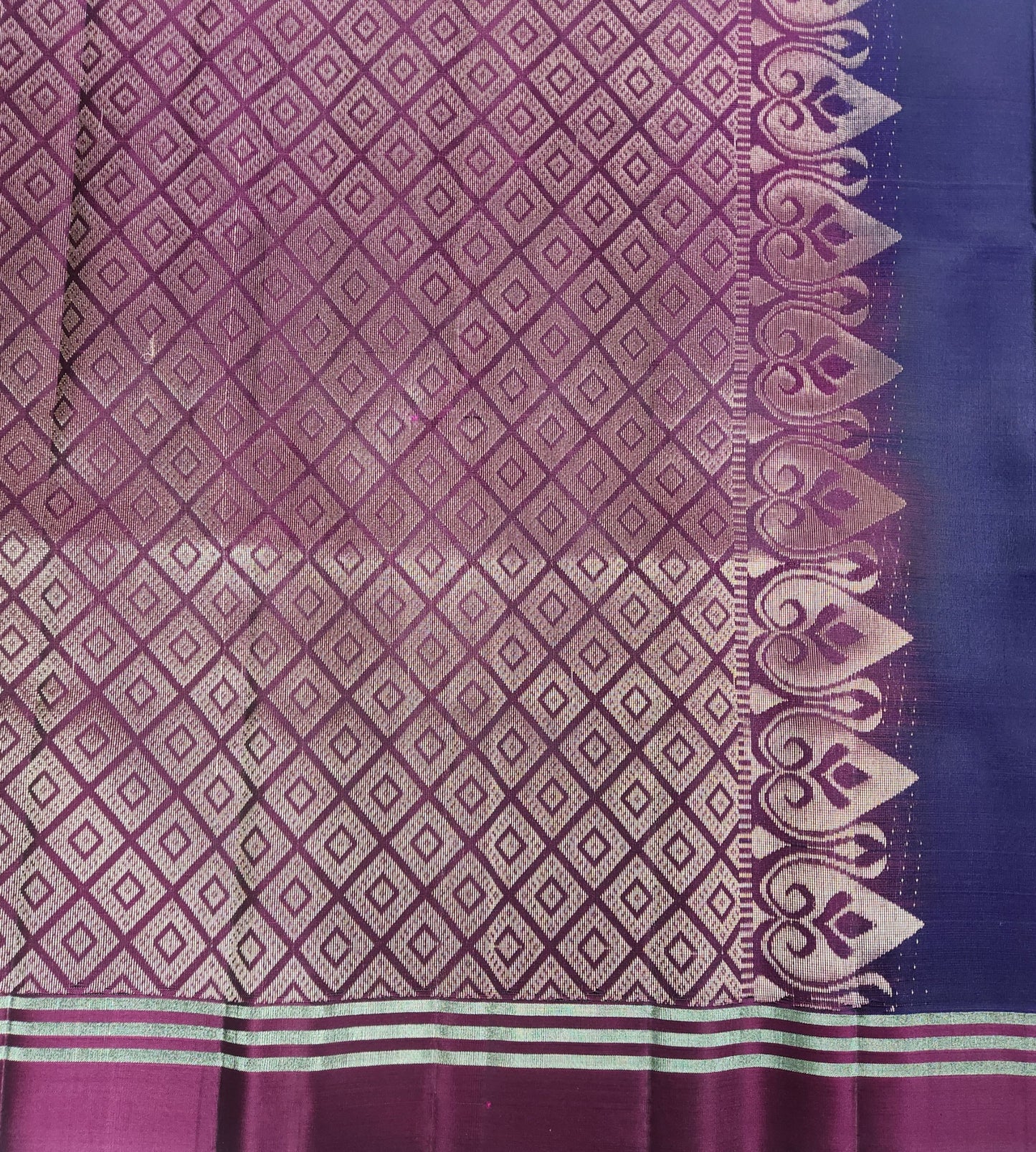 The Motif Classic - Handloom saree with bentex border